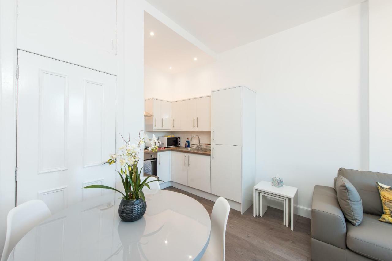 The Stewart Apartment Edinburgh Exterior foto